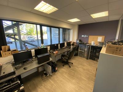 Bureau - 179 m²