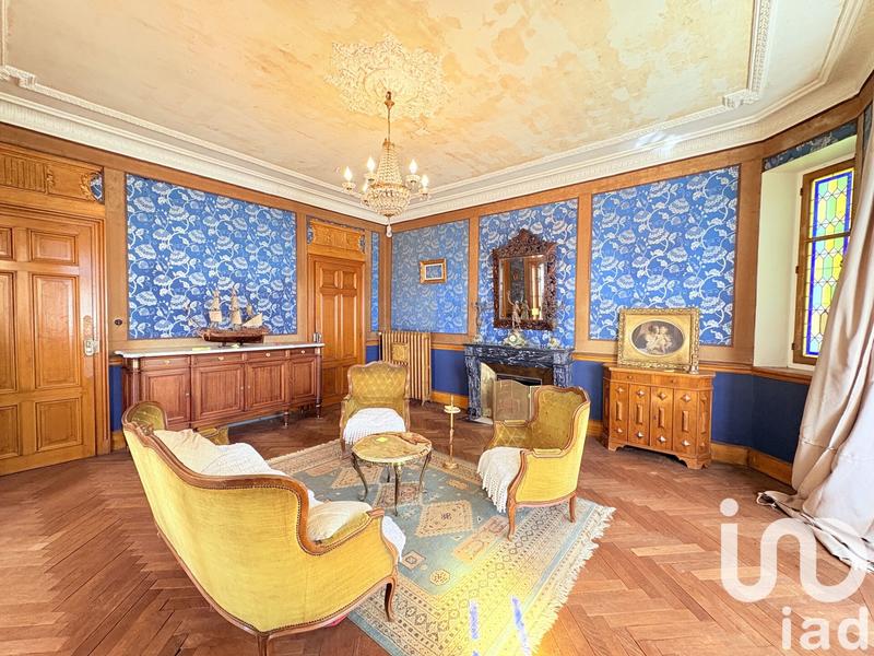 Maison - 271 m² - 9 pièces