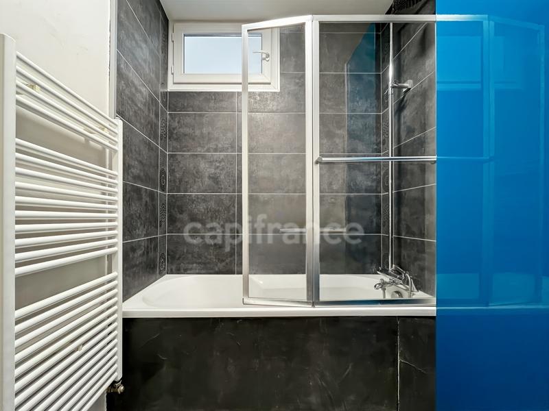 Maison - 104 m² - 6 pièces