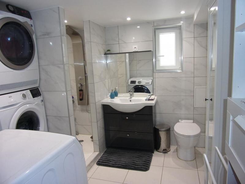 Maison - 230 m² - 12 pièces