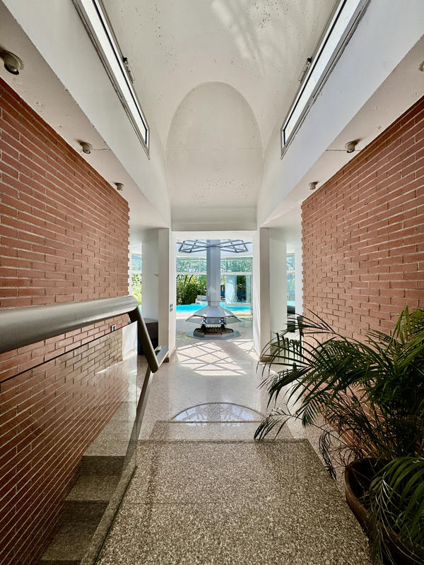 Maison - 346 m² - 6 pièces