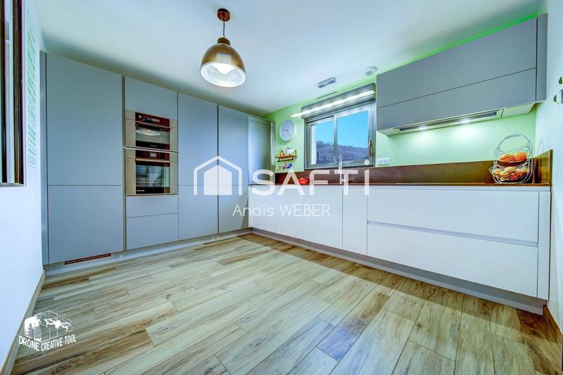 Maison - 98 m² - 4 pièces