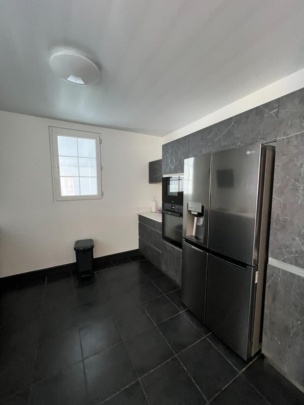 Maison - 159 m² - 5 pièces