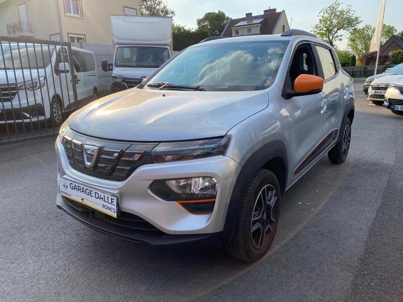 Dacia Spring Achat intégral confort plus clim Bluetooth gps radars cuir 1 ère main