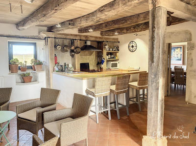 Maison - 245 m² - 11 pièces