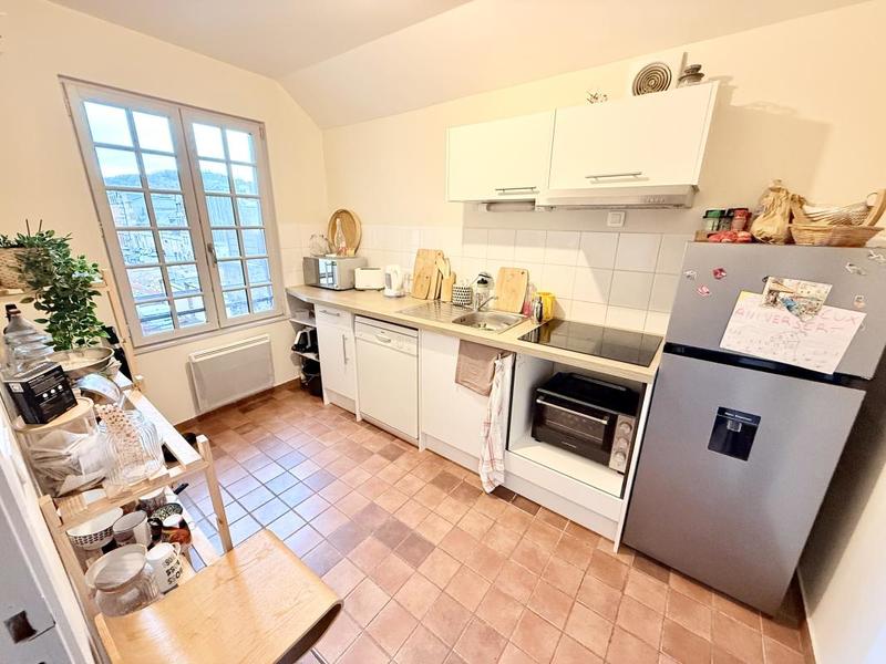 Appartement ancien - 69 m² - 3 pièces