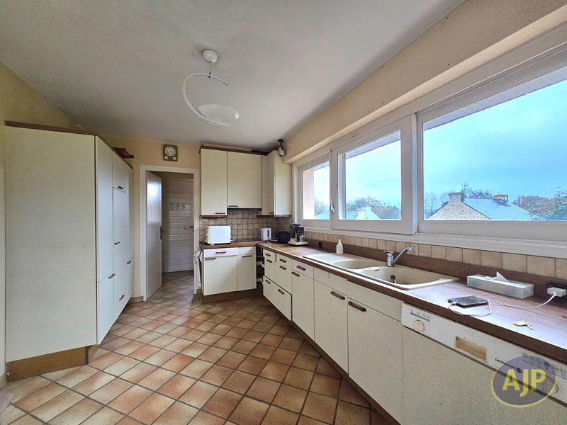 Maison - 173 m² - 6 pièces