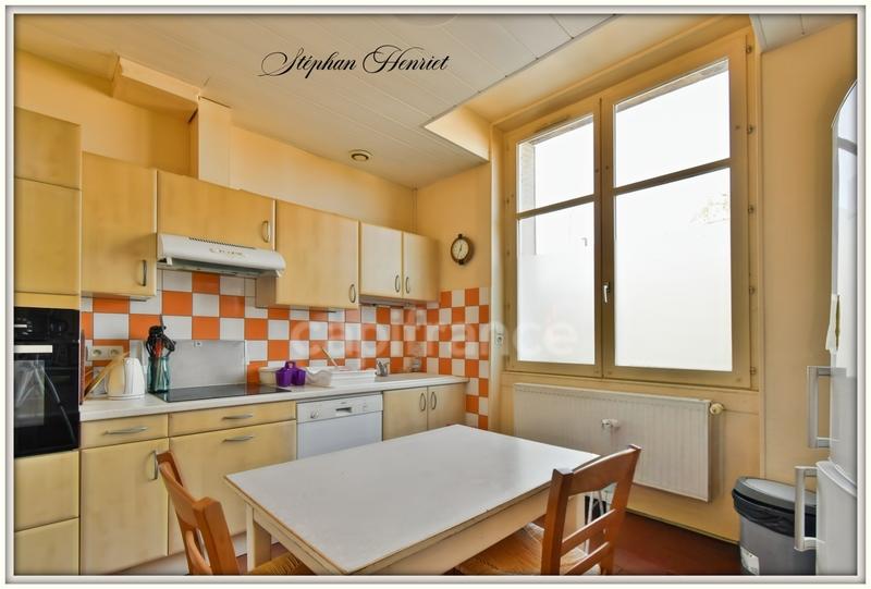 Maison de ville - 228 m² - 10 pièces