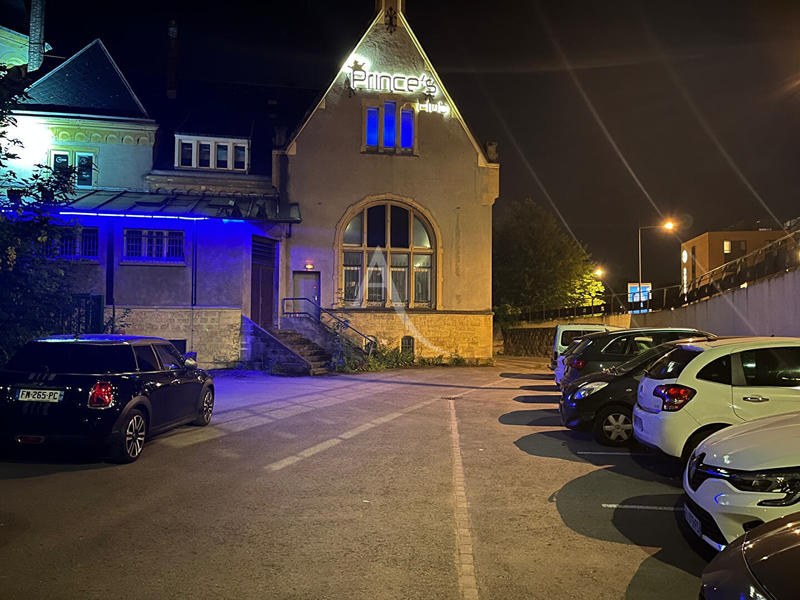 Local commercial - 640 m²