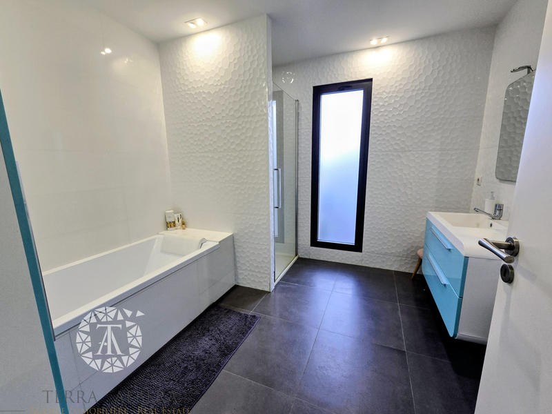 Villa - 209 m² - 7 pièces