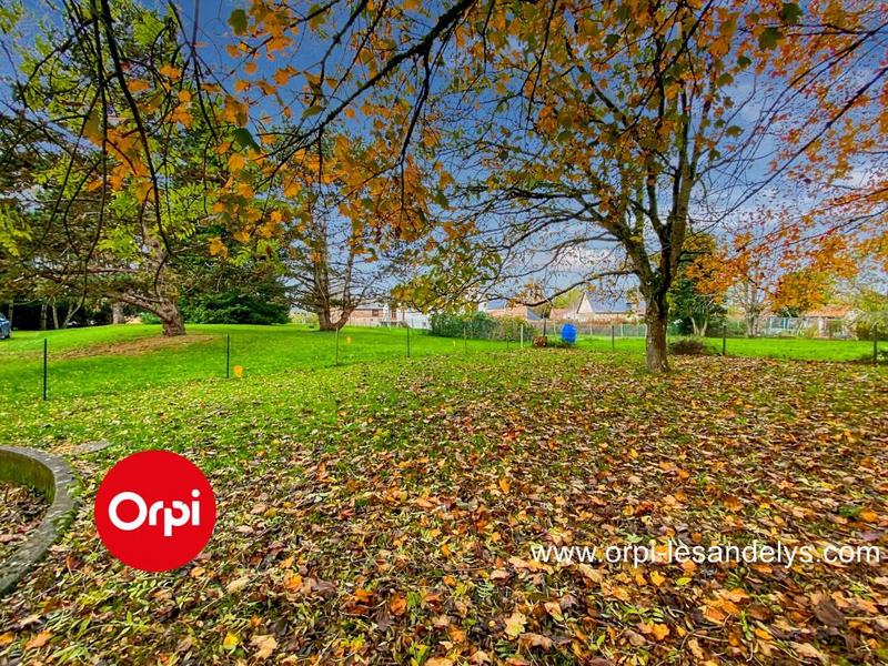 Terrain constructible - 1 785 m²