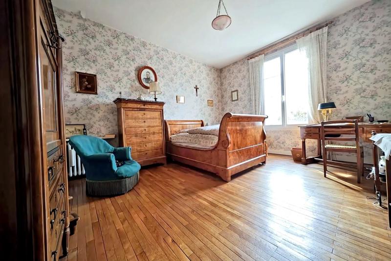 Maison ancienne - 219 m² - 10 pièces