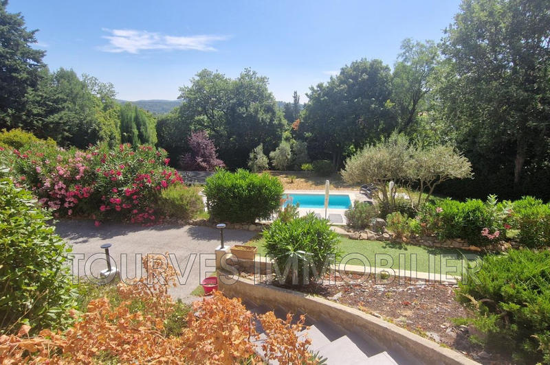 Villa - 226 m² - 5 pièces