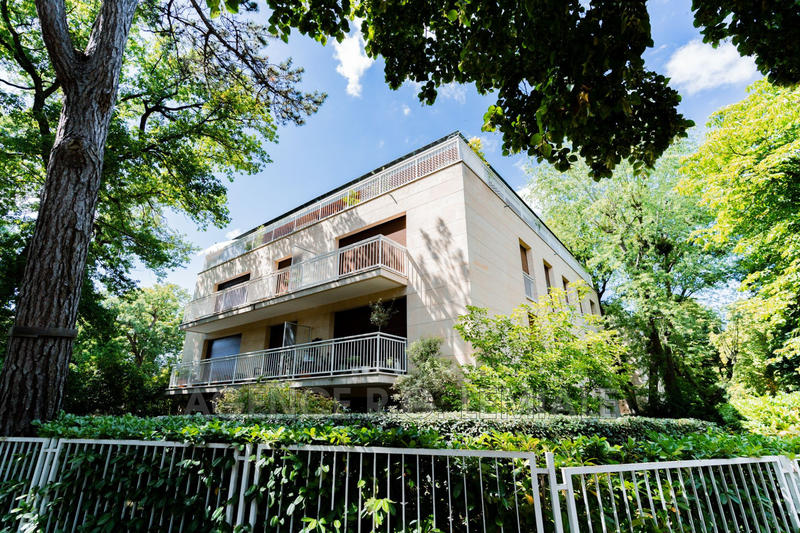 Appartement - 120 m² - 6 pièces