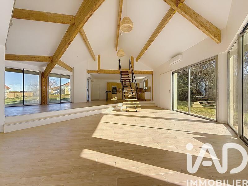 Maison - 191 m² - 5 pièces