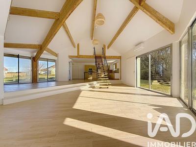 Maison - 191 m² - 5 pièces