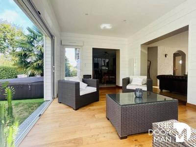 Maison - 134 m² - 7 pièces