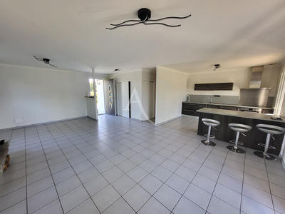 Maison - 135 m² - 6 pièces