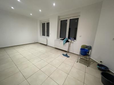 Maison - 75 m² - 5 pièces