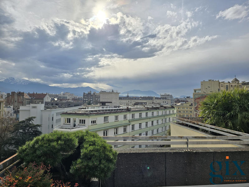 Duplex - 157 m² - 5 pièces