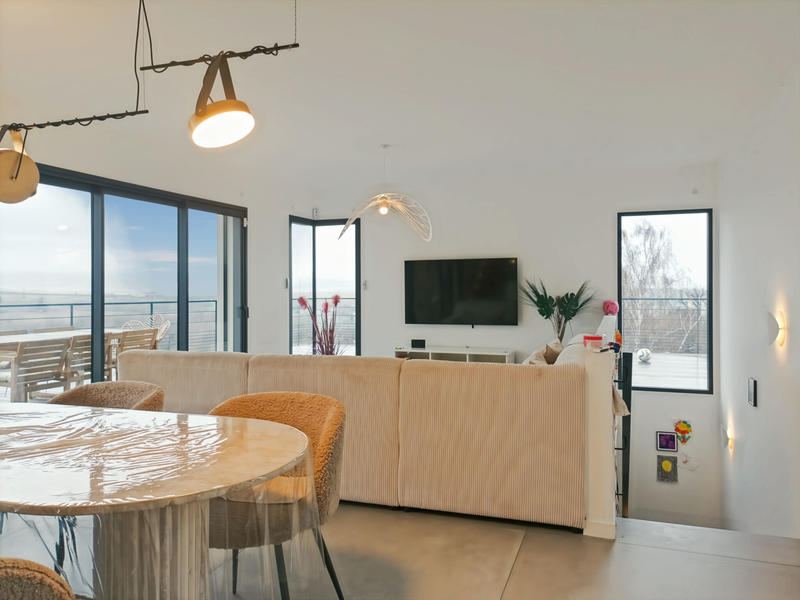 Maison - 170 m² - 5 pièces