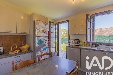 Maison - 185 m² - 8 pièces