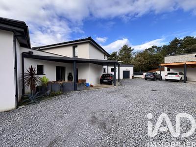 Maison de maîtres - 228 m² - 5 pièces