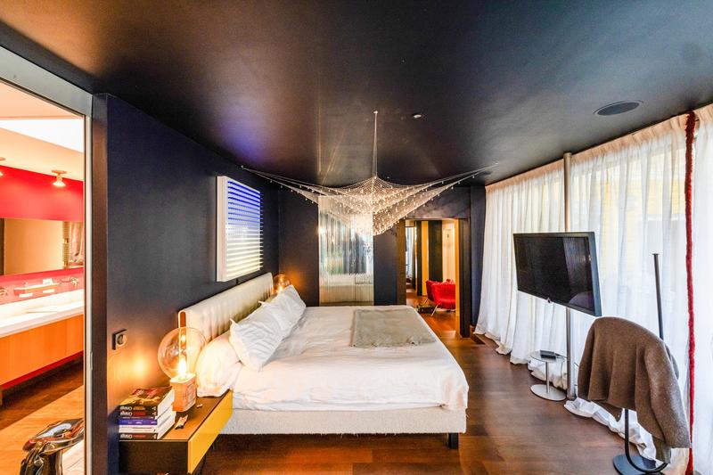 Maison - 397 m² - 8 pièces