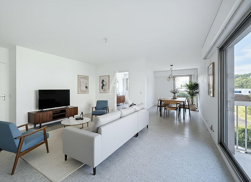 Appartement - 80 m² - 4 pièces