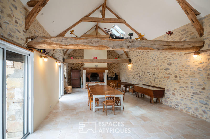 Maison - 481 m² - 12 pièces