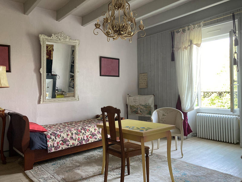 Maison - 198 m² - 8 pièces