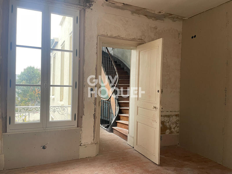 Maison - 150 m² - 10 pièces