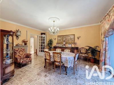 Appartement - 145 m² - 5 pièces