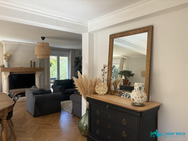 Maison - 177 m² - 7 pièces
