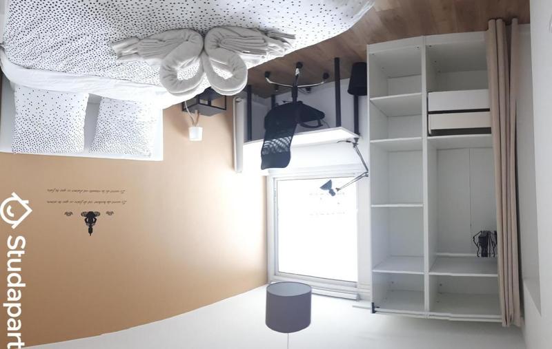 Chambre - 9 m² - 1 pièce