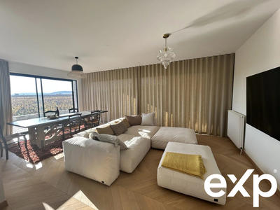 Maison - 152 m² - 4 pièces