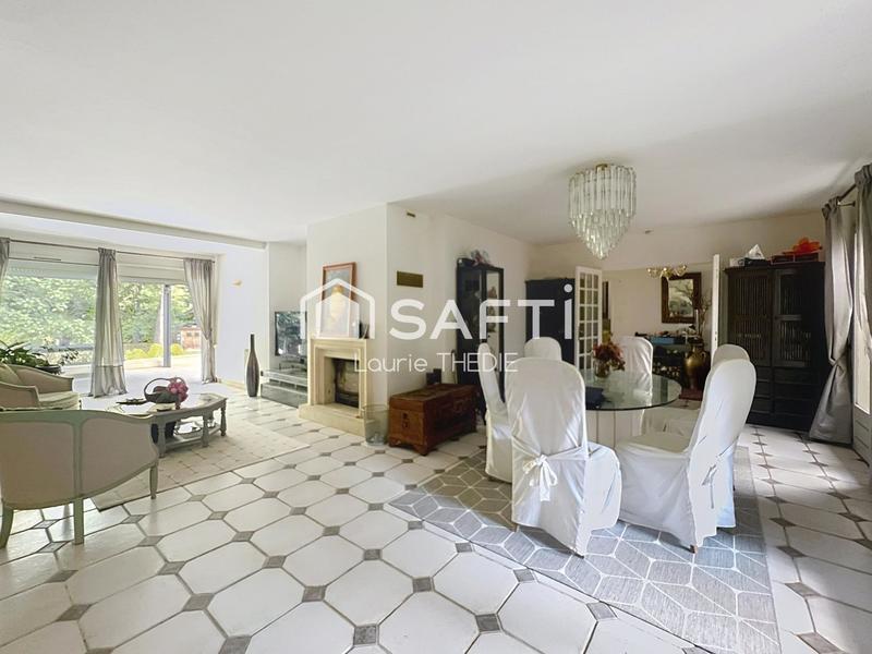 Maison - 179 m² - 6 pièces