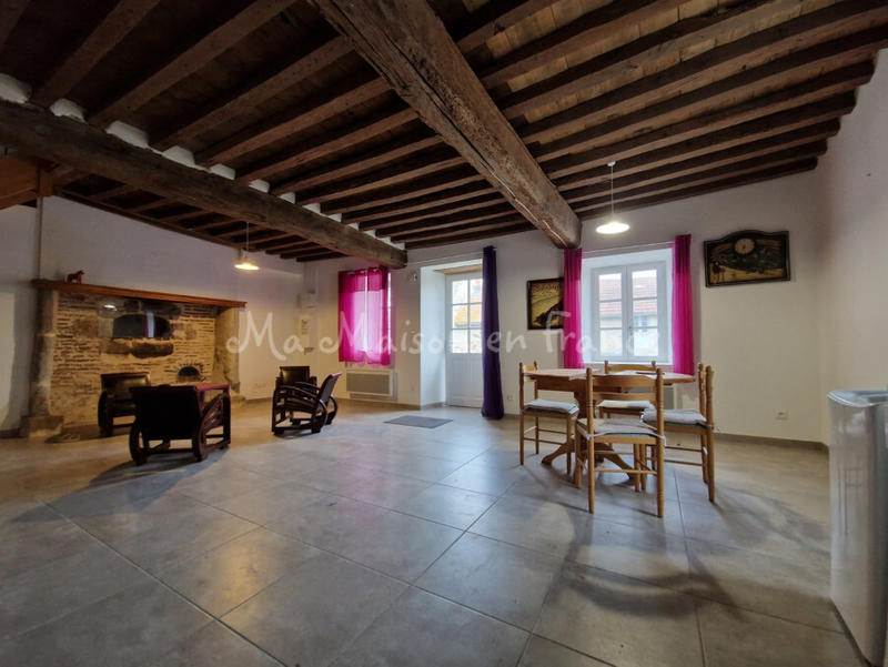 Maison - 367 m² - 13 pièces