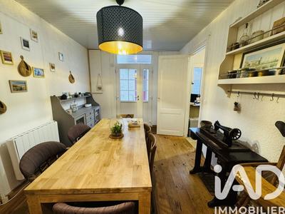 Maison - 85 m² - 5 pièces