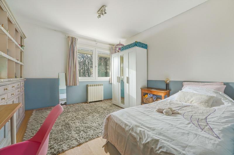 Maison - 237 m² - 6 pièces