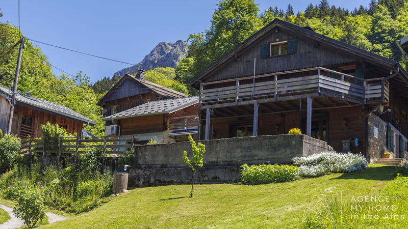 Châlet - 216 m² - 5 pièces