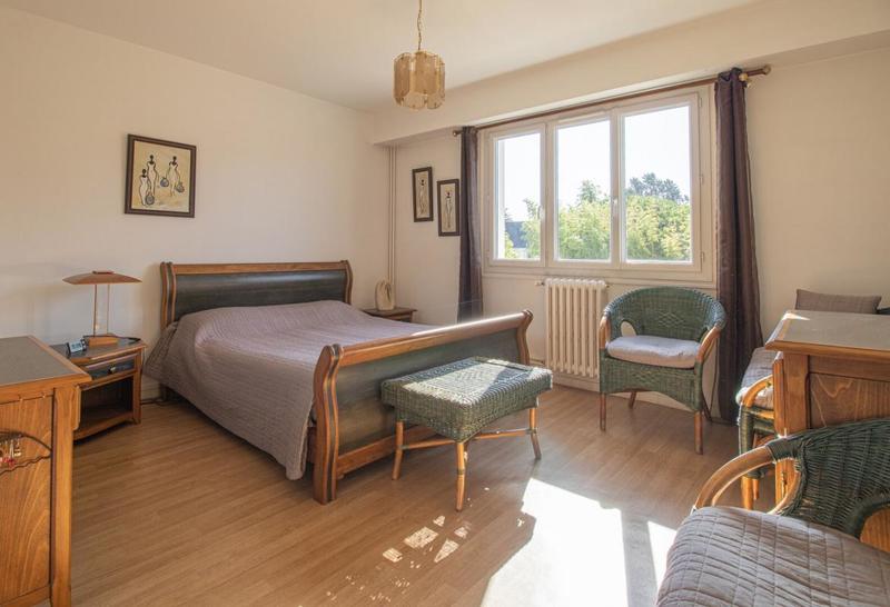 Appartement - 132 m² - 6 pièces