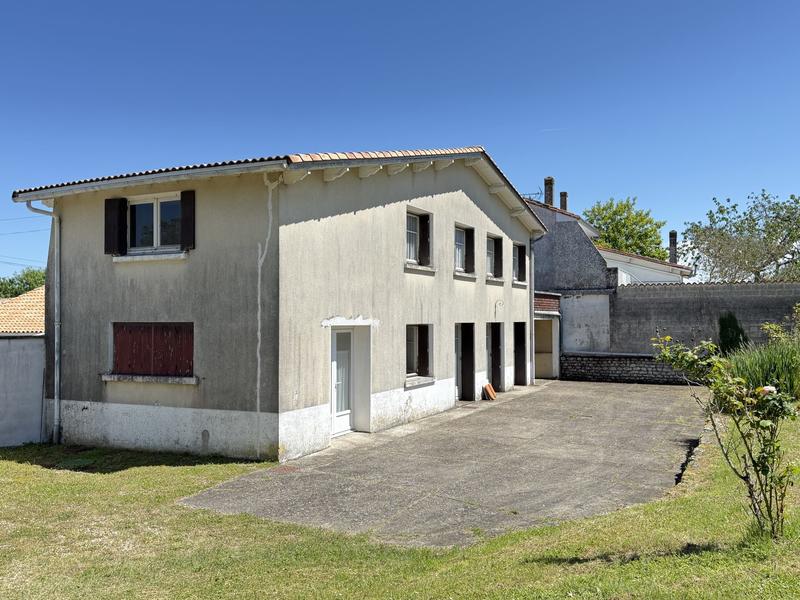 Maison ancienne - 144 m² - 7 pièces