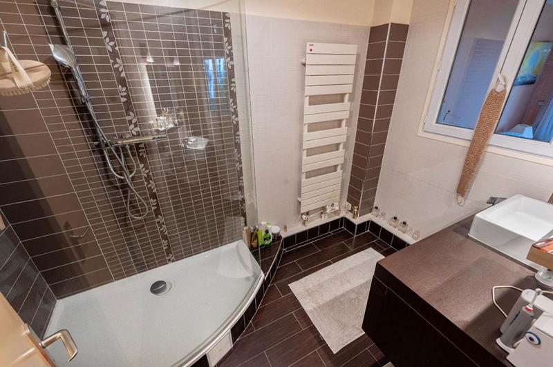 Appartement - 81 m² - 3 pièces