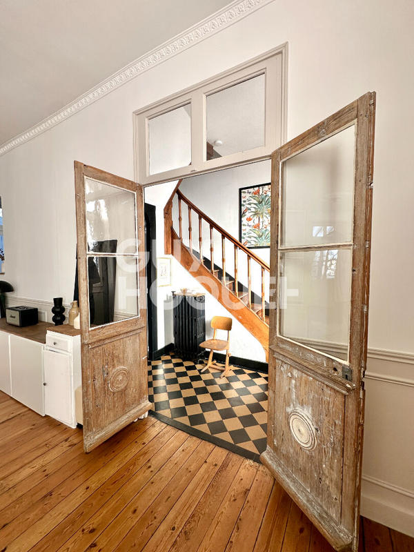 Maison - 93 m² - 5 pièces