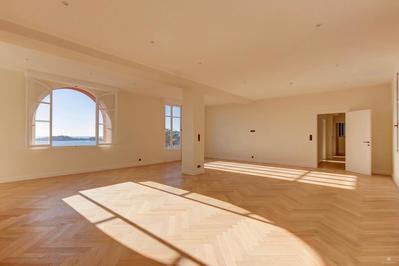 Appartement - 190 m² - 4 pièces