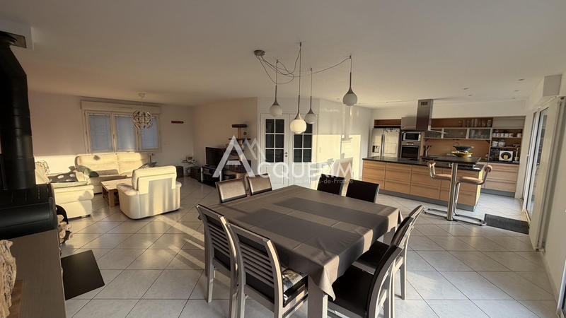 Maison - 192 m² - 6 pièces