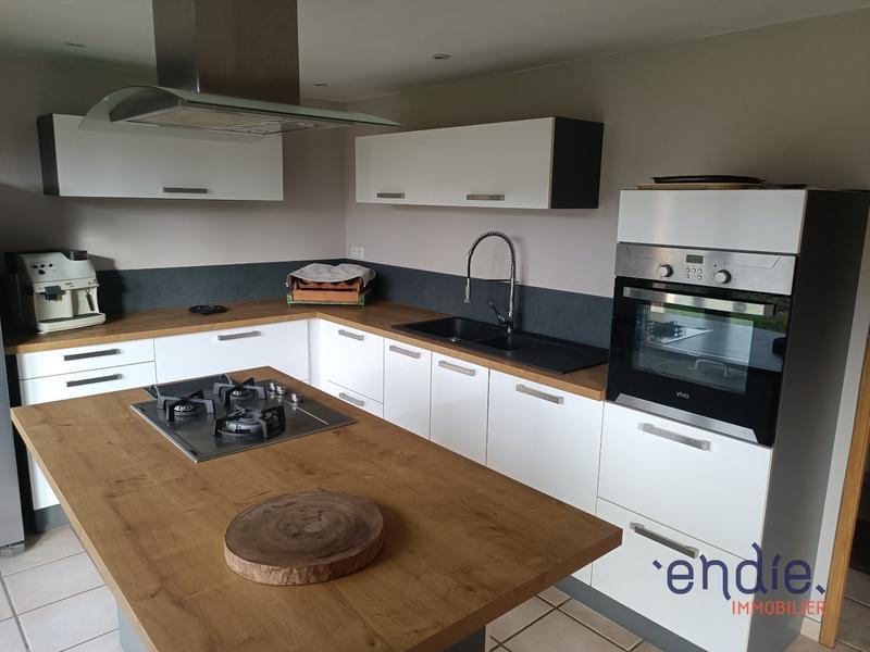 Maison - 172 m² - 8 pièces