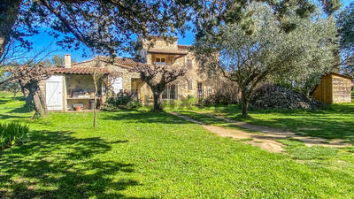 Mas - 185 m² - 7 pièces