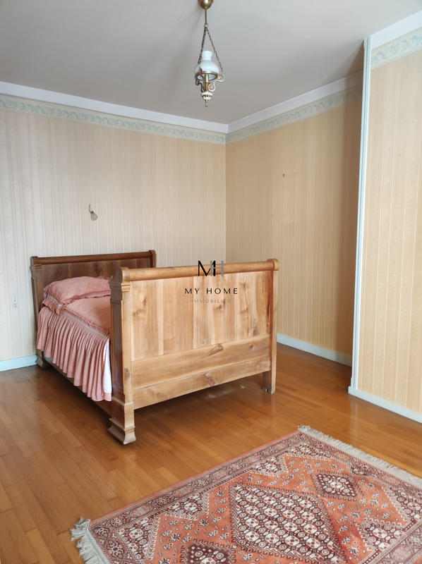 Maison - 150 m² - 7 pièces